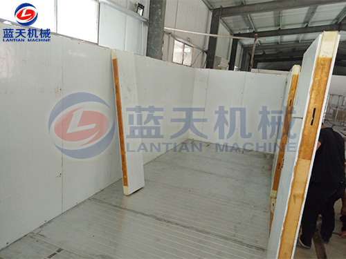 大連魚干烘干機安裝現場