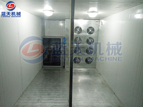 大連魚干烘干機安裝現場